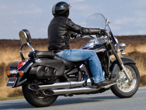 Kawasaki Vulcan 900 VN900 Light Tourer back