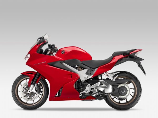 Honda VFR800F Interceptor 2014 left side