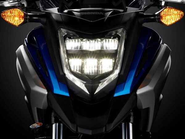 Honda NC750X 2018 blue headlight