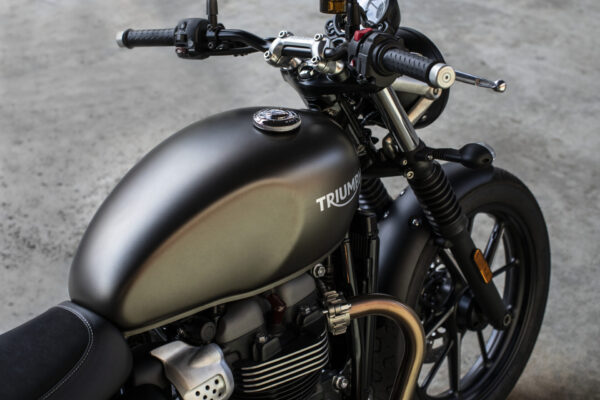 Triumph Street Twin 2019 cockpit