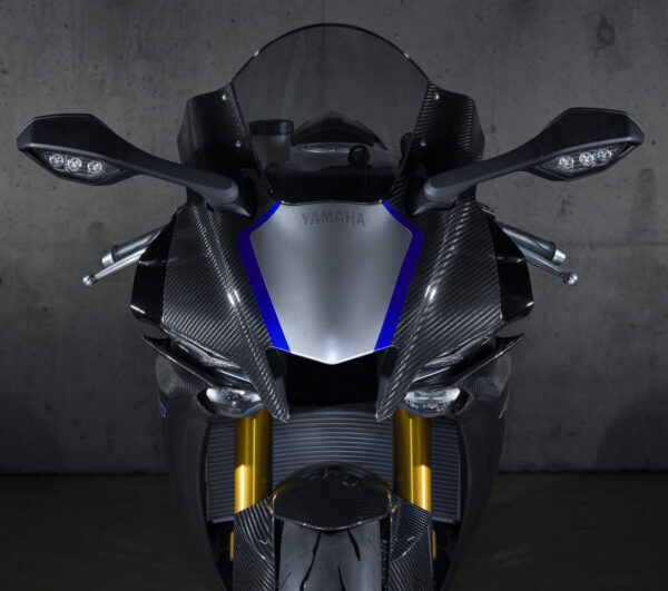 Yamaha YZF-R1M 2020 headlight