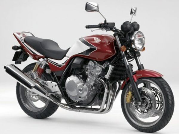 Honda CB400 Super Four 2016 front