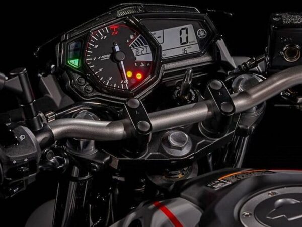 Yamaha MT-03 2019 dashboard