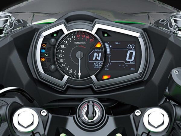 Kawasaki Ninja 400 2018 dashboard