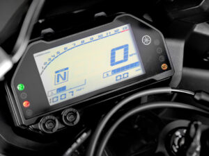 Yamaha R3 2019 dashboard