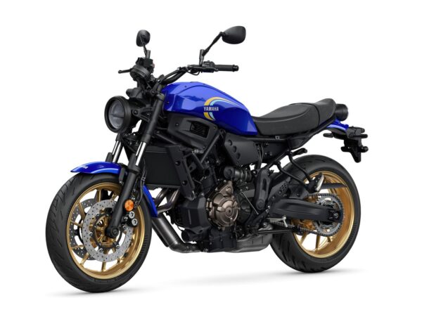 Yamaha XSR700 2024 Historic Blue front