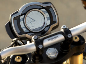 Triumph Scrambler 1200 XE dashboard