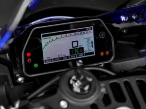 Yamaha YZF-R1 2023 dashboard