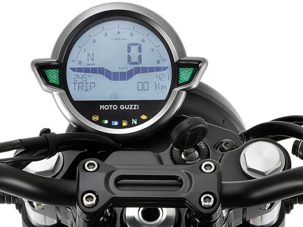 Moto Guzzi V7 Stone 2023 dashboard3