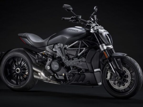 Ducati xDiavel Dark 2021 black on black front