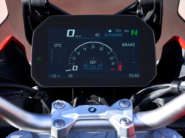 BMW F 900 XR 2020 dashboard