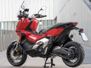 Honda X-ADV 2021 back