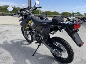 Suzuki DR-Z400S 2022 back