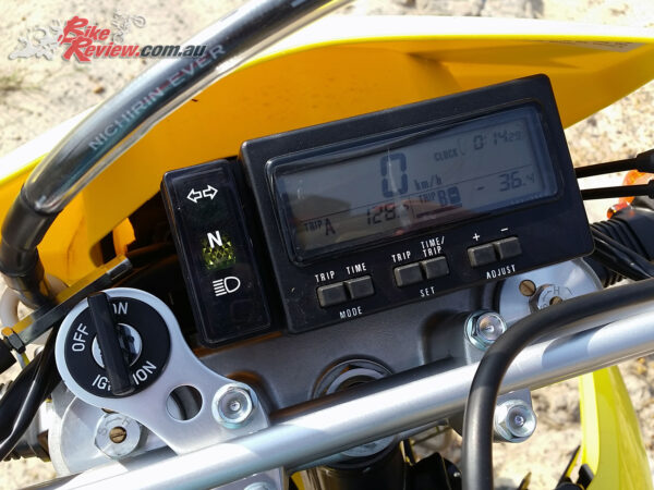 Suzuki DR-Z400E 2018 dashboard