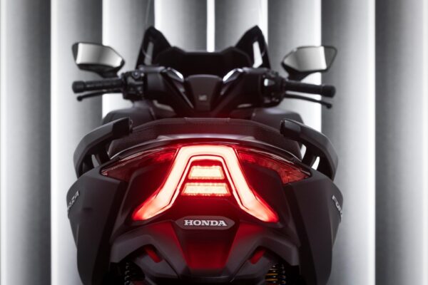 Honda Forza 125 2025 taillight