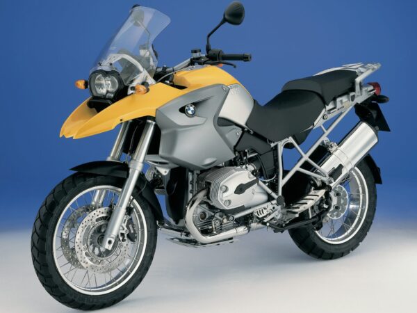 BMW R 1200 GS 2004 Desert Yellow with Granite Grey Metallic side cover front