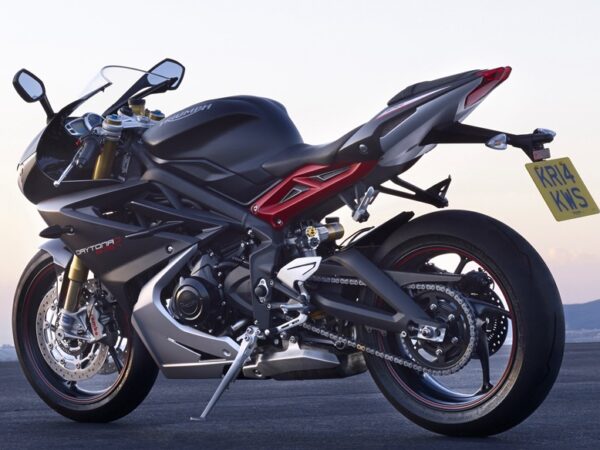 Triumph Daytona 675 R 2013 back