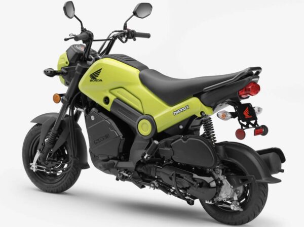 Honda Navi 2022 back