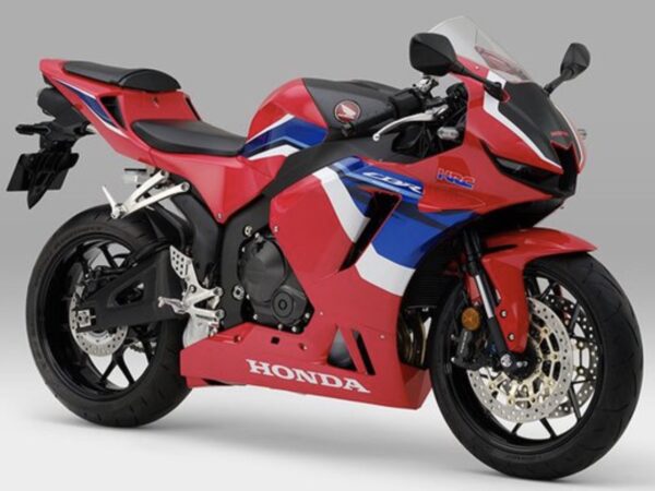 Honda CBR600RR 2021 front