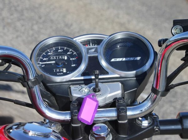 Honda CB125e 2022 dashboard