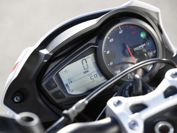 Triumph Street Triple S 2020 dashboard