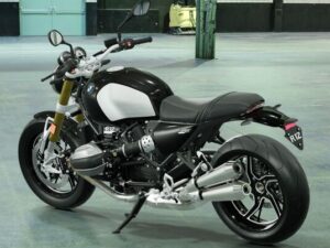 BMW R 12 nineT 2024 back