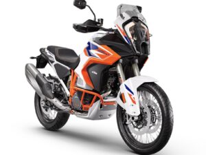 KTM 1290 Super Adventure R 2023 front2