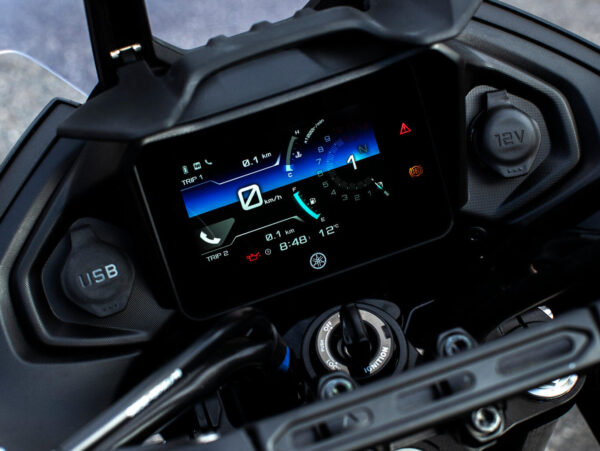 Yamaha Tracer 7 2023 dashboard