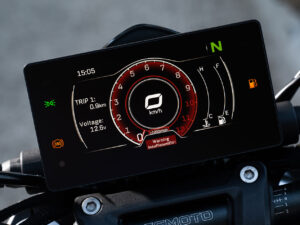 CFMoto 300NK 2023 dashboard