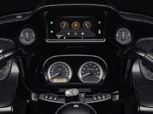 Harley-Davidson Road Glide Limited 2020 dashboard