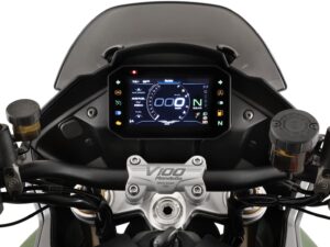 Moto Guzzi V100 Mondello S 2023 dashboard