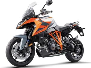 KTM 1290 Super Duke GT 2023 front