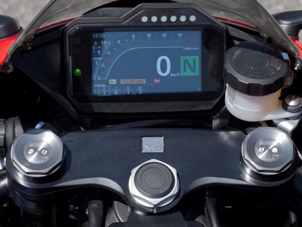 Honda CBR1000RR-R Fireblade 2022 dashboard