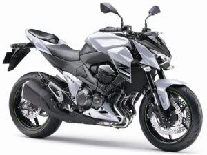 Kawasaki Z800 2015 front