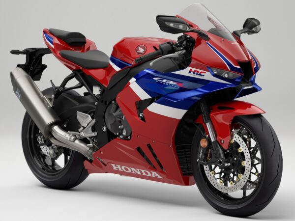 Honda CBR1000RR-R Fireblade 2024 front