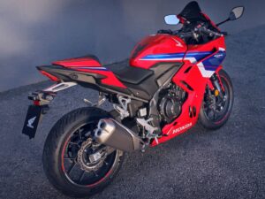 Honda CBR500R 2024 back2