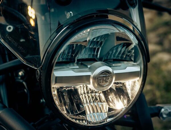 Royal Enfield Himalayan 2024 headlight