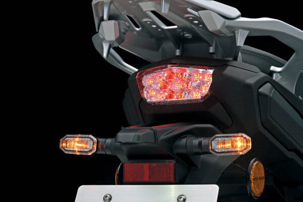 Suzuki GSX-S1000GX 2024 taillight