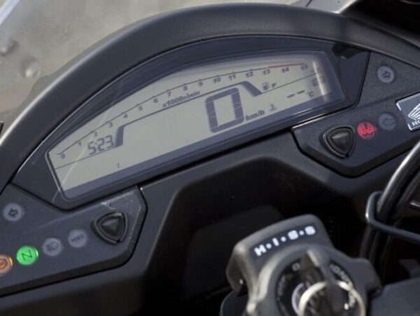 Honda CBR600F 2011 dashboard