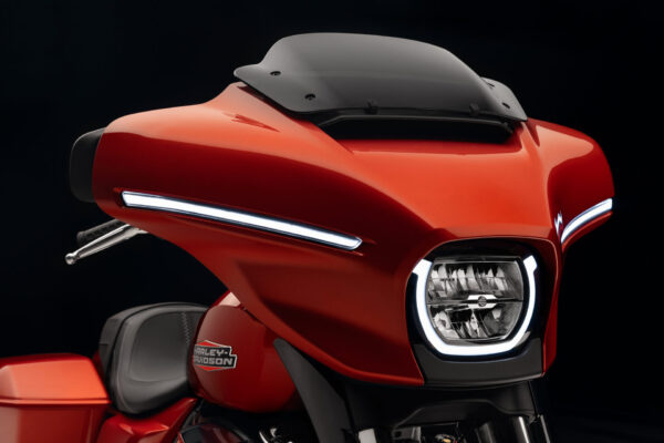 Harley-Davidson Street Glide 2024 headlight