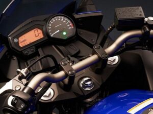 2013 Yamaha FZ6R dashboard