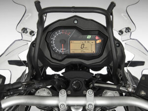 Benelli TRK 502 2019 dashboard