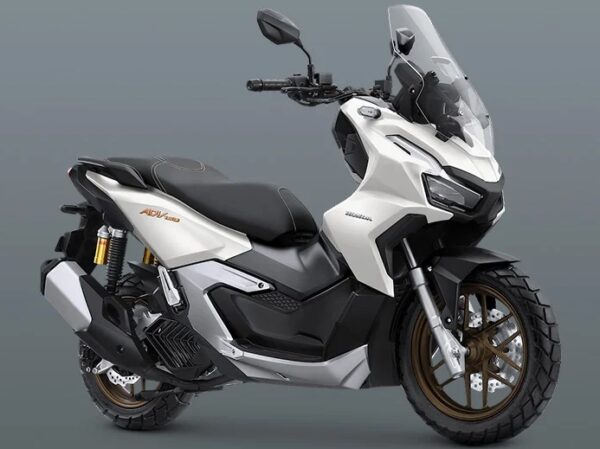 Honda ADV160 2023 white front