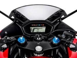 Honda CBR500R 2016 dashboard