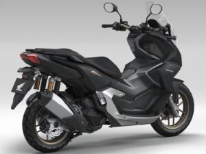 Honda ADV160 2023 black back