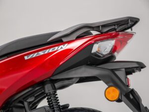 Honda Vision 110 2021 Candy Noble Red back