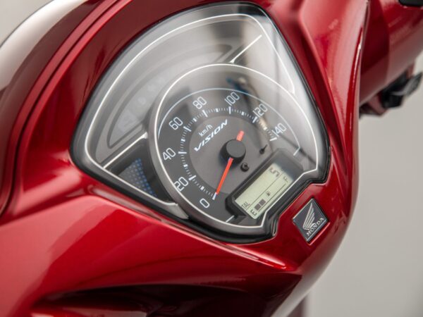 Honda Vision 110 2021 Candy Noble Red dashboard