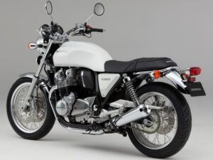 Honda CB1100 EX 2017 Pearl Sunbeam White back