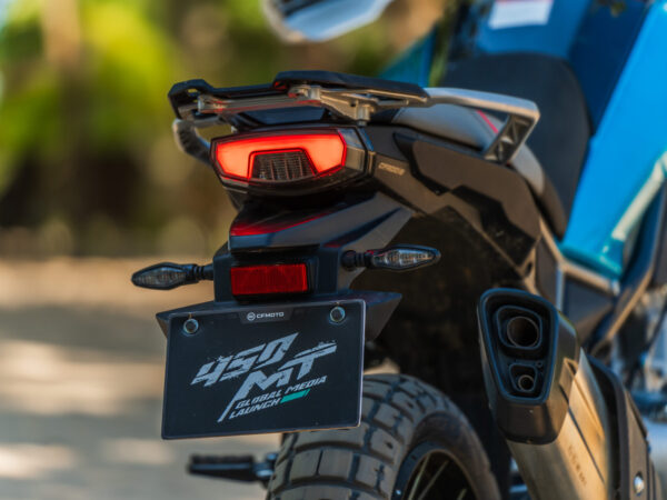 CFMoto 450MT 2024 Zephyr Blue taillight