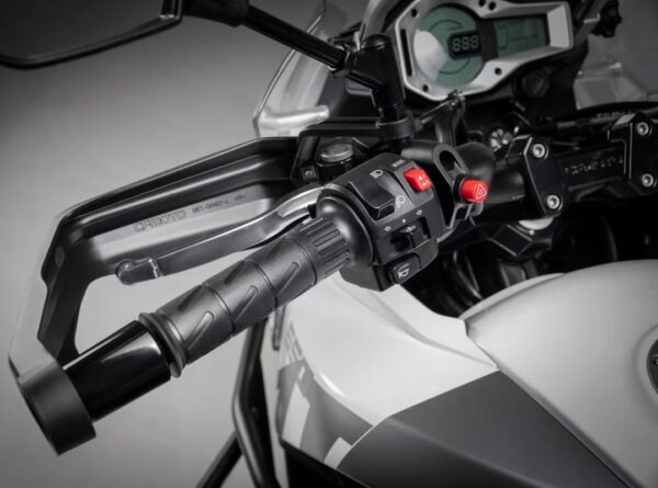 CFMoto 650MT 2019 left switchgear